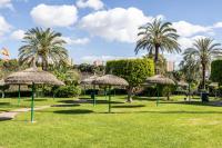 BenalBeach Apartments by Alfresco Stays - Chambres d'hôtes Benalmádena