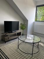7 - Brentwood - Sleeps 5 - Perfect for Contractors - Near Shops - Wi-Fi - Paid Parking Available - Ferienwohnung