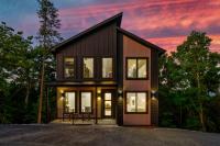 Spring Splash Retreat - Pool Hot Tub & Games - B&B Catlettsburg