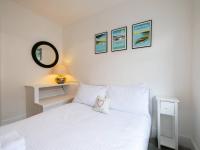 Family-friendly Townhouse with Views & Garden - B&B Dartmouth