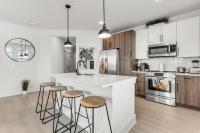 Sunny 2-Bed Oasis Pool and Gym in Apollo Beach - B&B