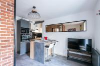 Le Broadway ~ Terrasse ~ Proche Gare - Bed and Breakfast
