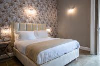 Leone Camere D'autore - Rooftop Prince Centro Storico - B&B Napoli