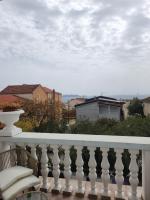 Oleander Apartment 2 in Pakoštane - B&B Pakoštane