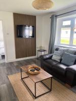 37 Gower holiday village Ty Seren Cosy 2 bedroom chalet - Ferienwohnung