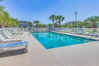 Balcony + Pool Access: Serene Little River Retreat - B&B Little River