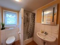 Einzelzimmer mit Gemeinschaftsbad