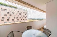 Two-Bedroom Deluxe Apartment with Balcony