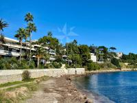 ADRIANA by Terry's Homes WATERFRONT SEAVIEW BEACH - B&B