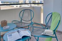 Charming 3-bed Duplex With Stunning Sea View - Ferienwohnung
