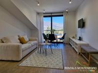 Mini Condo 26 DL 1 bed penthouse 2 min to sea - Ferienwohnung