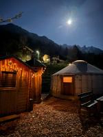 Jurte beim Lama- & Alpakahof Triesenberg - B&B Triesenberg