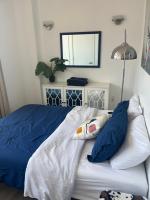 Luxury in Little Italy 2 Bedroom Private Balcony - B&B New York