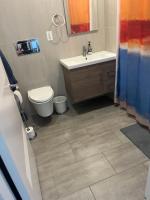 Luxury in Little Italy 2 Bedroom Private Balcony - B&B New York