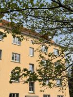 City View Apartment - WiFi - Netflix - Airport Shuttle - B&B Dresde