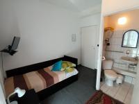 Camera Singola con Bagno Privato