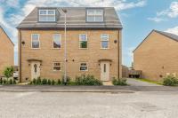 Stunning New Modern Home near Roundhay Park - B&B