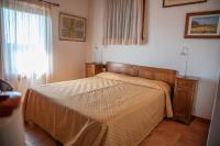 Large Double or Twin Room