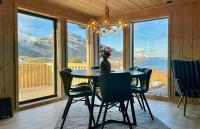 Premium Chalet with Grand View - B&B Sørvågen