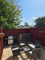 Cozy flat & Lovely garden, High Speed WiFi - B&B Cranford