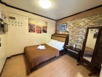 Nazarene Apartelle -R1 - B&B Mambago