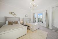 Large Terraced Home with Parking - Ferienwohnung