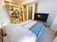 Studio Neuf & Design - Gare à 700m - Bed and Breakfast Tarbes