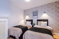 York City Penthouse - Private Rooftop - Bed and Breakfast York