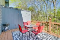 3 Mi to Moonshine Beach Home with Deck and Yard - B&B