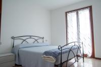 Appartamento con Patio e Vista Lago