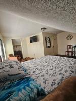 Nice updated attic apartment near Whole Foods, Brown University, Miriam - B&B Providence
