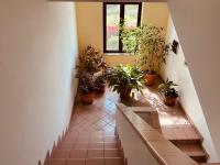 Apartamento de 2 dormitorios con balcón