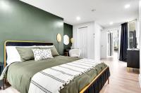 Urban Nest #5 Modern apartment steps to Proctors - B&B Schenectady