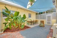 Dogs Welcome, Steps to Beach Cocoa Beach Retreat! - B&B Cocoa Beach
