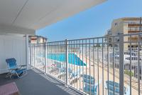 Spacious 2-Bedroom Condo in Mid-Town Ocean City Steps from Beach & Pool - B&B Ocean City