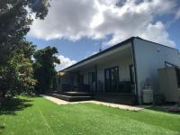 美ら海水族館まで車で3分の好立地ジャグジー付きの1棟貸Suppai Resort Okinawa - B&B Motobu