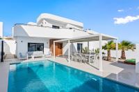 Royal 2 luxury Family Villa,s with private pool 210m2 - Ferienwohnung