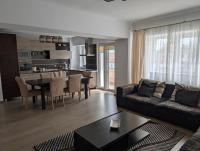 Apartament central 3 dormitoare - B&B Târgu Secuiesc