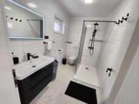 One-Bedroom Deluxe Apartment