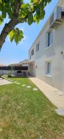 Belle Maison avec jardin RDC T3 de 70m2 Vacances ou cure thermale Rochefort - Chambres d'hôtes Rochefort
