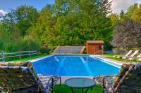 Most Luxury 7000 Sq ft Log Estate with Swimming Pool, Hot Tub, Sauna, Game house - Chambres d'hôtes Wilmington