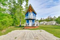 2 Mi to MSU Tiny Home with Furnished Deck! - B&B