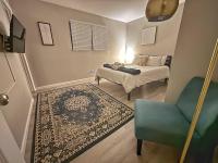Housepitality - The Gahanna Ranch - 3 BR - Airport - Bed and Breakfast