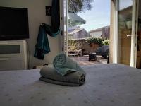 Studio Centre Vallon jardin parking 400m du Marché Rivière et Commerces - Ferienwohnung Vallon-Pont-d'Arc