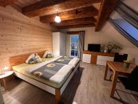 Apartment mit Balkon