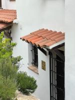 Casa blanca de Begur con vistas al mar y piscina - Chambres d’hôtes