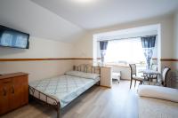 Vierbettzimmer mit Balkon