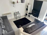 Serenity Short Stays - Bed and Breakfast Ilford