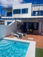 Villa Optimist Rubicón piscina climatizable, frente al mar - Bed and Breakfast Playa Blanca