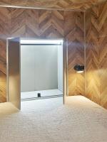 Deluxe One-Bedroom Apartment